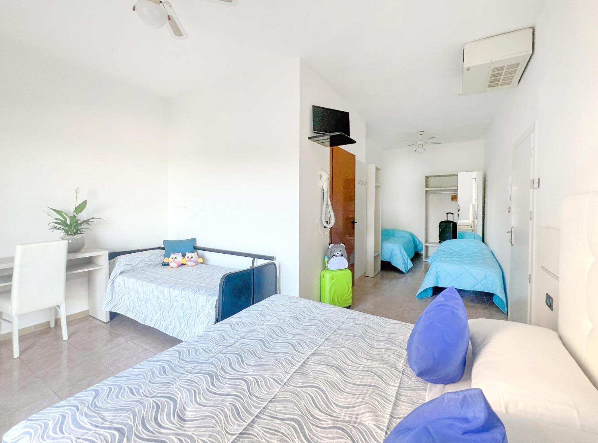 Big Family Hotel Белариа-Игеа Марина Екстериор снимка