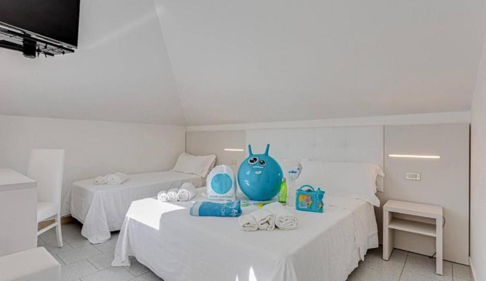 Big Family Hotel Белариа-Игеа Марина Екстериор снимка